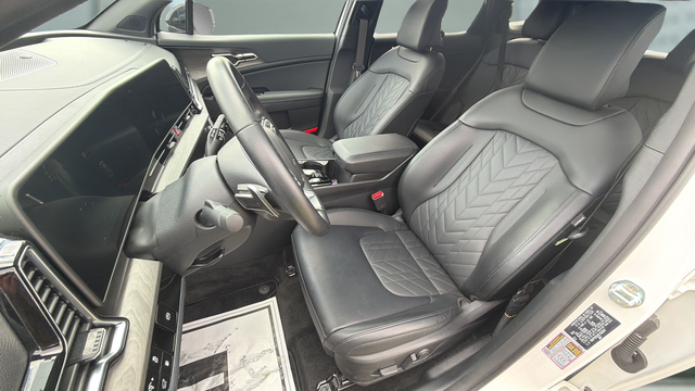2025 Kia Sportage Plug-In Hybrid X-Line