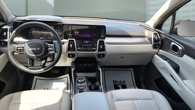 2023 Kia Sorento Hybrid EX