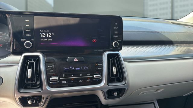 2023 Kia Sorento Hybrid EX