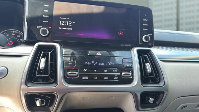 2023 Kia Sorento Hybrid EX