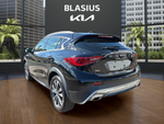 2017 INFINITI QX30 Premium