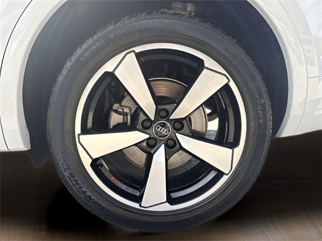 2022 Audi Q5 45 S line Premium quattro