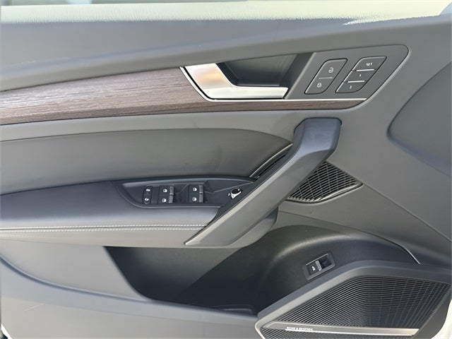 2022 Audi Q5 45 S line Premium quattro