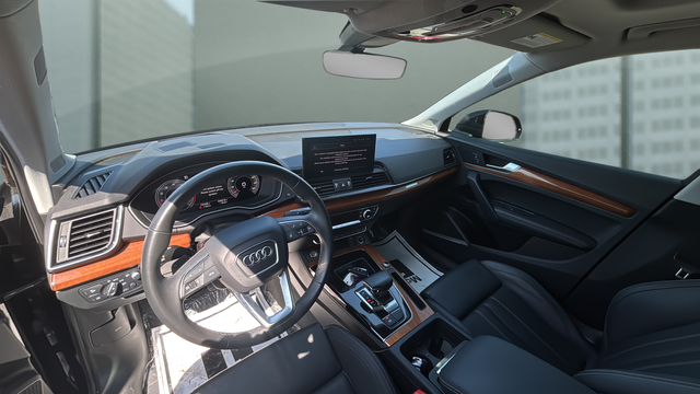 2022 Audi Q5 45 S line Prestige quattro