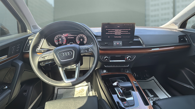 2022 Audi Q5 45 S line Prestige quattro
