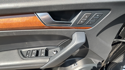 2022 Audi Q5 45 S line Prestige quattro