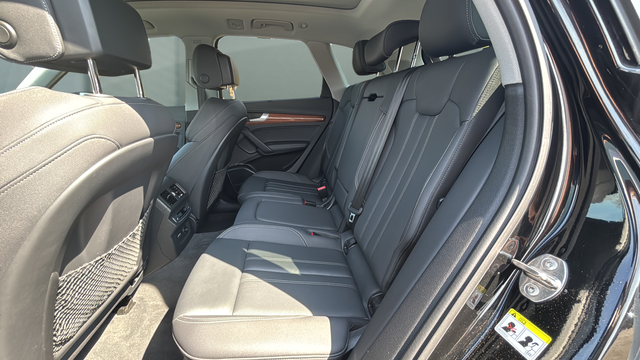 2022 Audi Q5 45 S line Prestige quattro