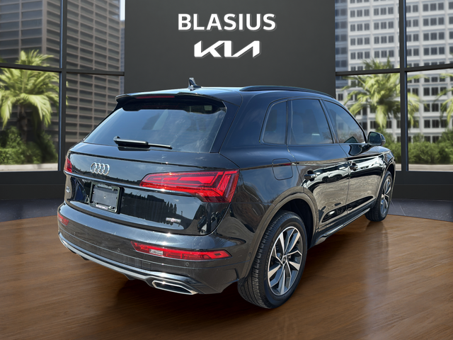 2022 Audi Q5 45 S line Prestige quattro