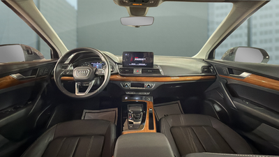 2023 Audi Q5 45 S line Premium quattro