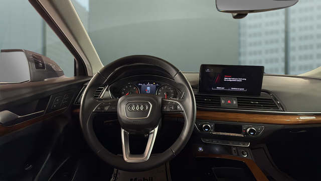 2023 Audi Q5 45 S line Premium quattro