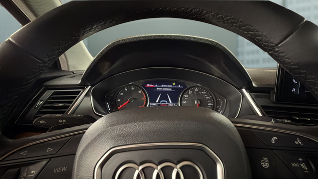 2023 Audi Q5 45 S line Premium quattro