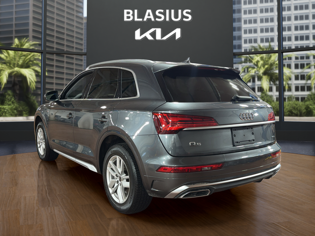 2023 Audi Q5 45 S line Premium quattro