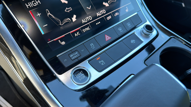 2025 Audi Q7 55 Premium Plus quattro