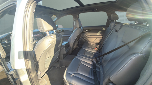 2025 Audi Q7 55 Premium Plus quattro