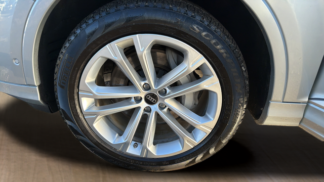 2025 Audi Q7 55 Premium Plus quattro