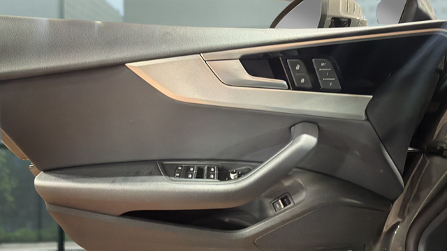 2025 Audi A5 Sportback 45 S line Premium quattro