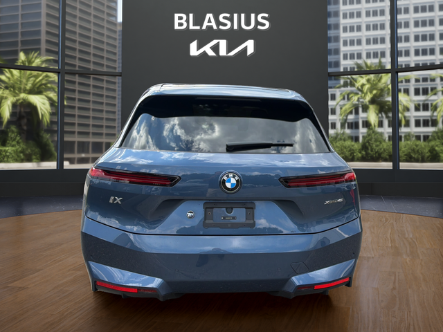 2026 BMW iX xDrive45