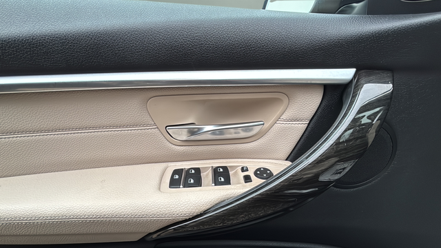 2017 BMW 3 Series 330i xDrive