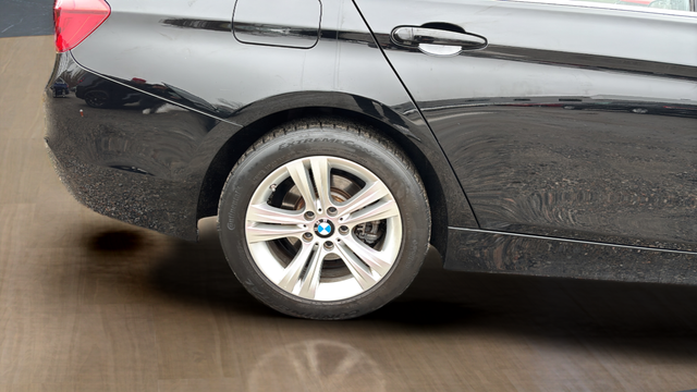 2017 BMW 3 Series 330i xDrive