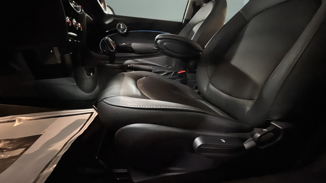 2023 MINI Cooper Signature