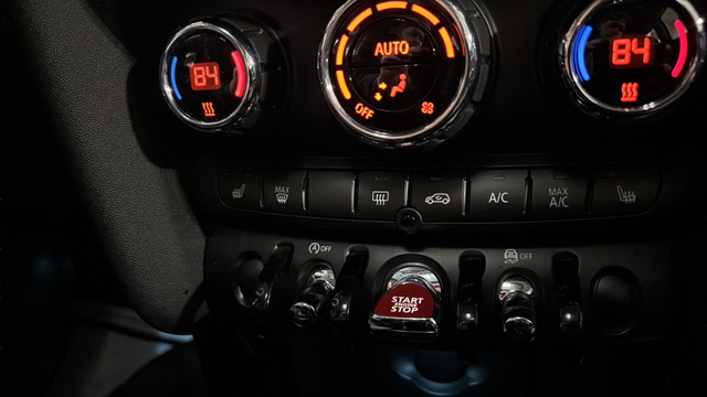 2023 MINI Cooper Signature