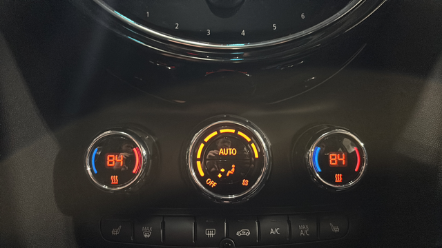 2023 MINI Cooper Signature