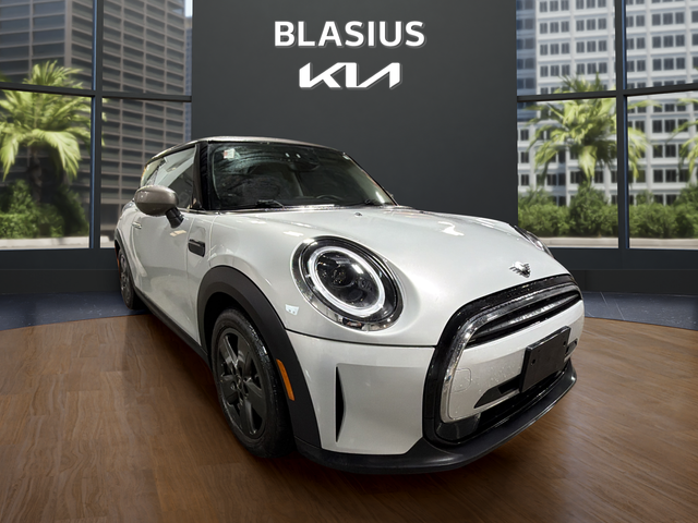 2023 MINI Cooper Signature