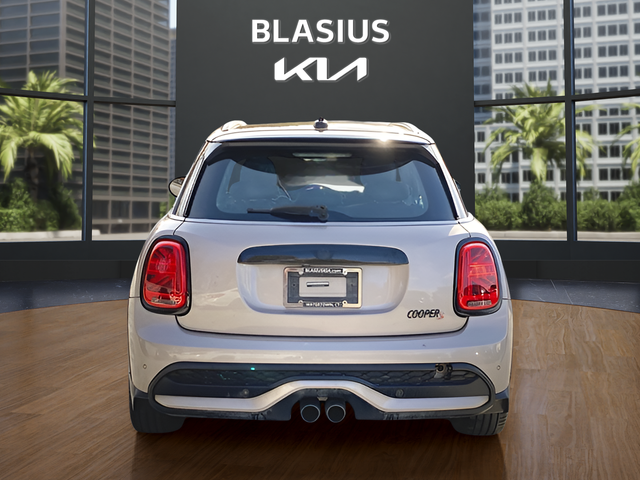 2022 MINI Cooper S Signature