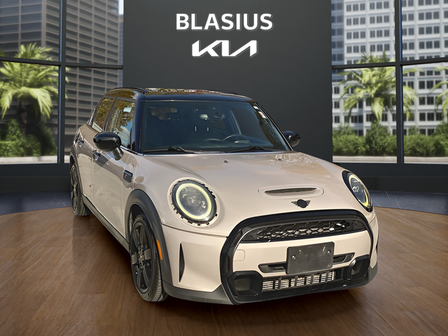 2022 MINI Cooper S Signature