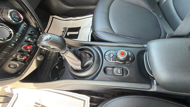 2019 MINI Cooper Clubman ALL4 Base