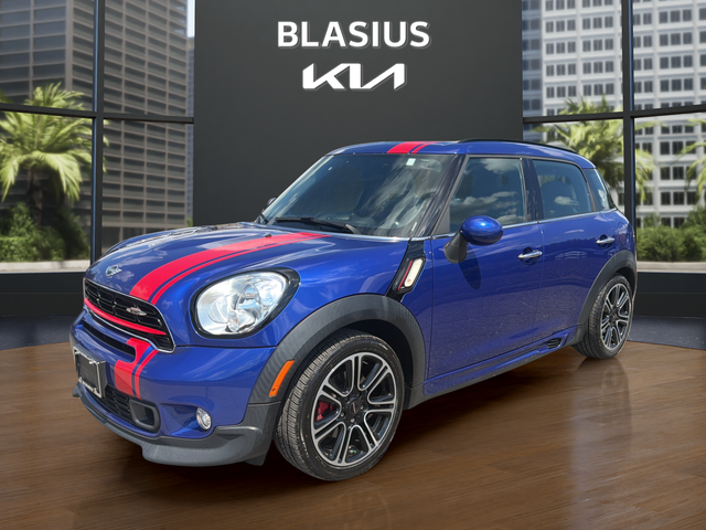 2016 MINI John Cooper Works Countryman Base