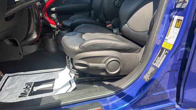 2016 MINI John Cooper Works Countryman Base