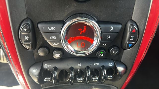 2016 MINI John Cooper Works Countryman Base