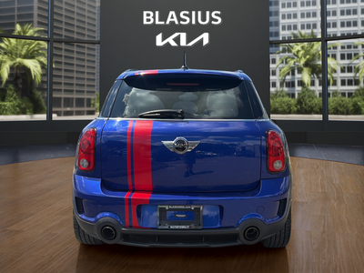2016 MINI John Cooper Works Countryman Base